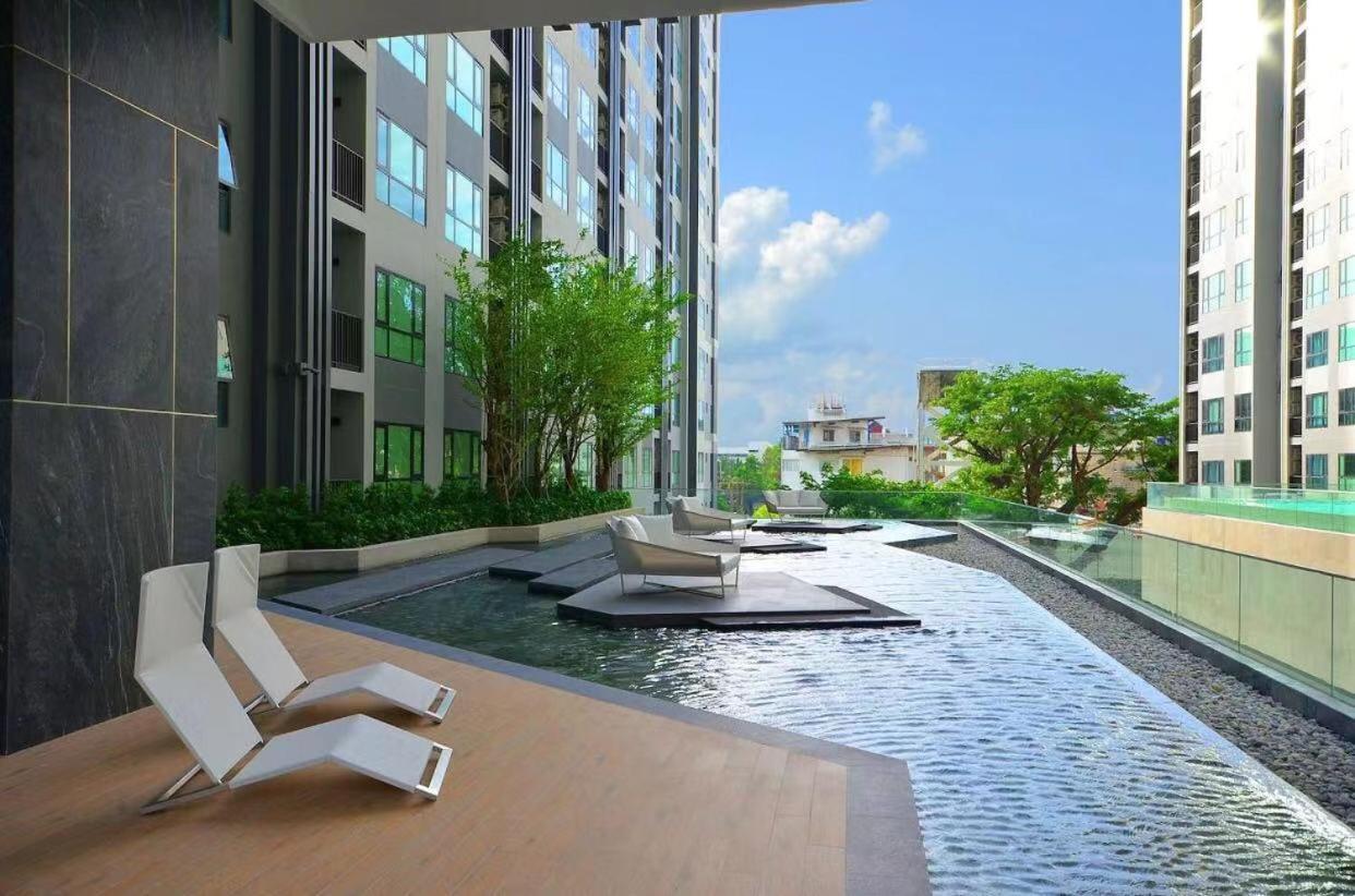 The Base Central Pattaya Seaview Buitenkant foto