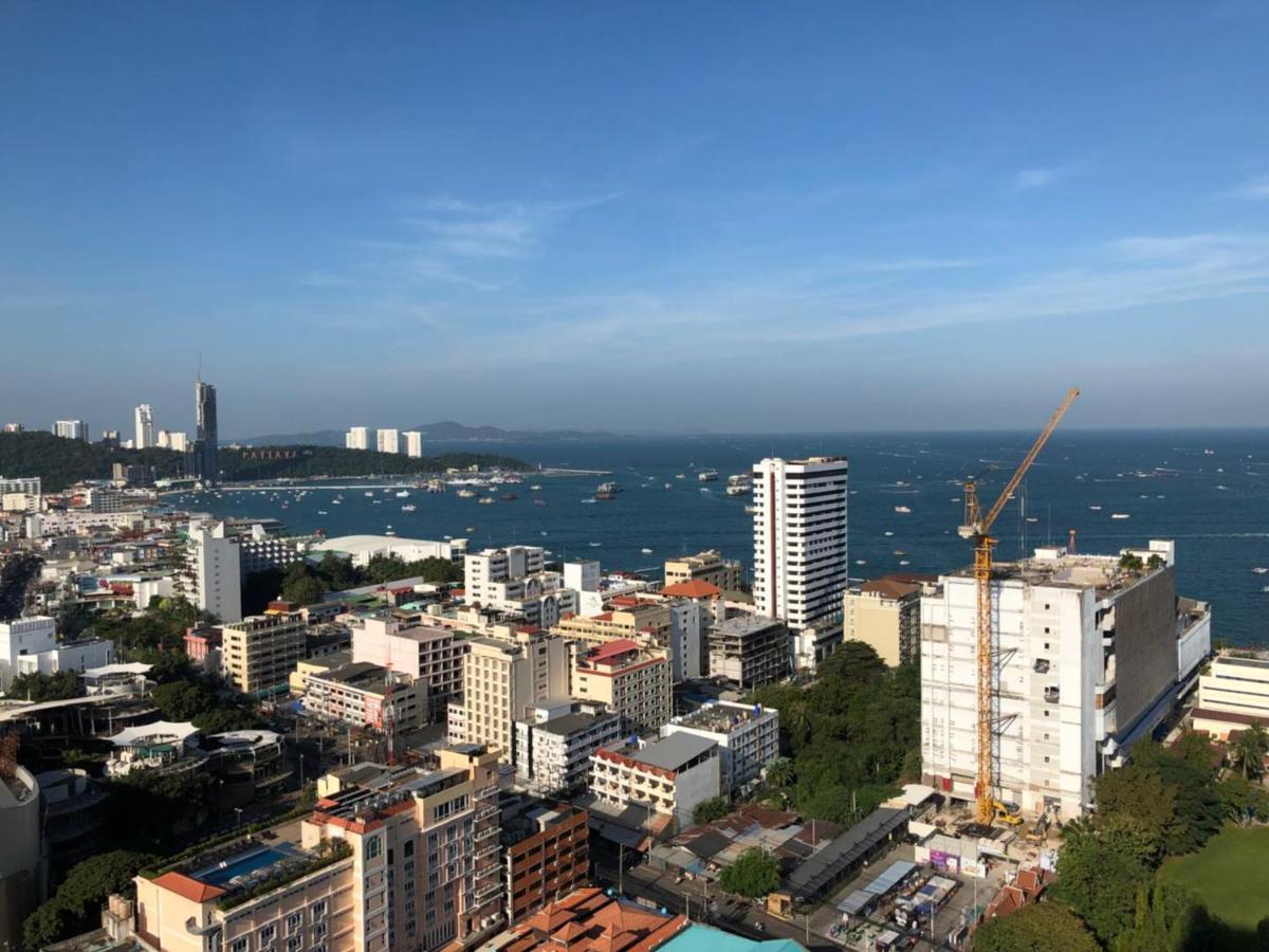 The Base Central Pattaya Seaview Buitenkant foto
