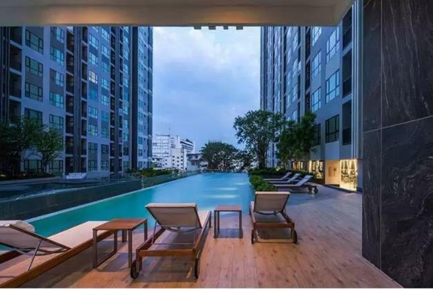 The Base Central Pattaya Seaview Buitenkant foto