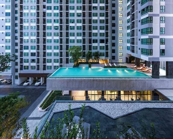 The Base Central Pattaya Seaview Buitenkant foto