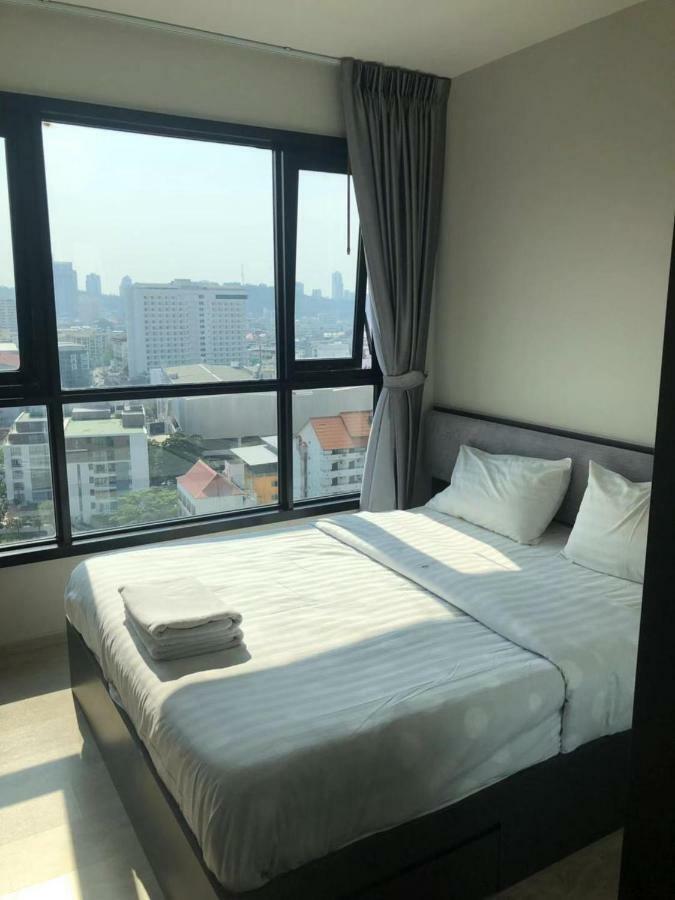 The Base Central Pattaya Seaview Buitenkant foto